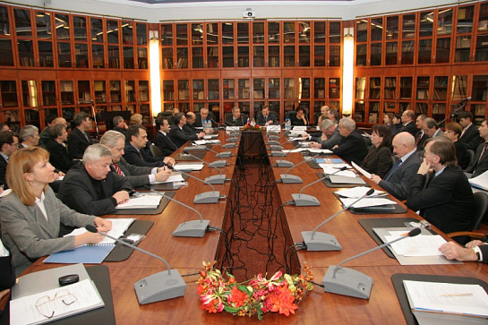 الإجتماع التنظيمي لمجلس الأعمال الروسي الجزائري